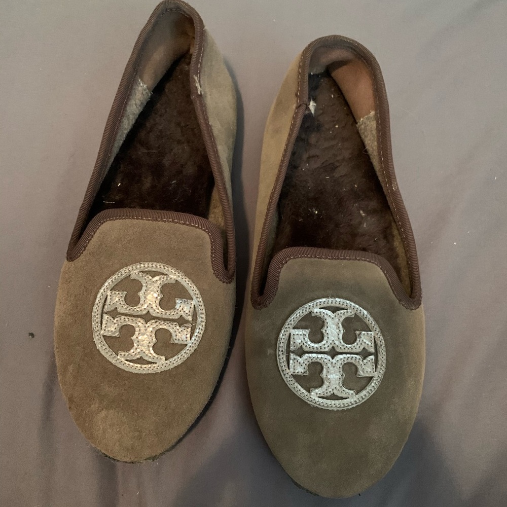 gray slippers